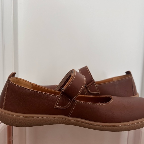 Leather strap shoes with rubber sole NWOT - Picture 2 of 3